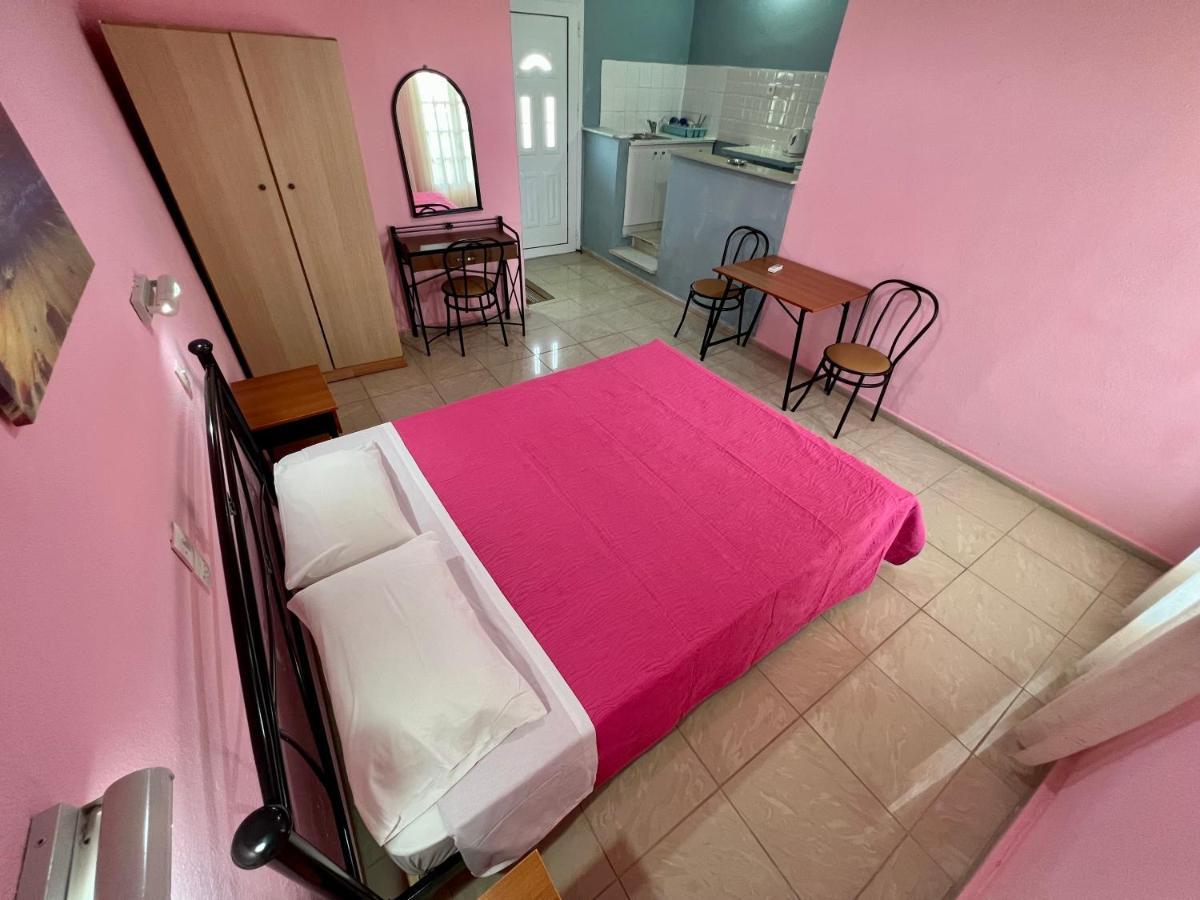 Hotel de apartamente Elena Pool